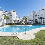 2197-superb 2bedrooms In With Pool! شقة