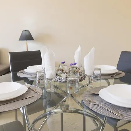 شقة 2197-superb 2bedrooms In With Pool! *